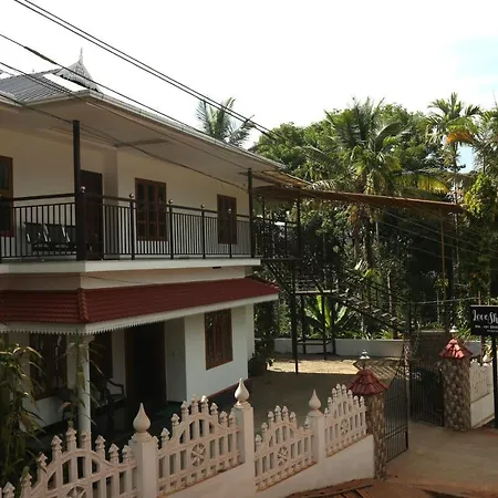 Spice Valley Home Stay & Tree House Munnar Exterior photo